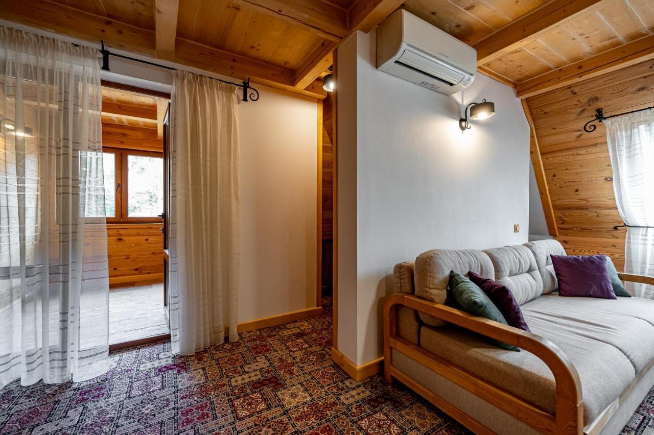 Tatariv Deluxe Hotel Екстериор снимка