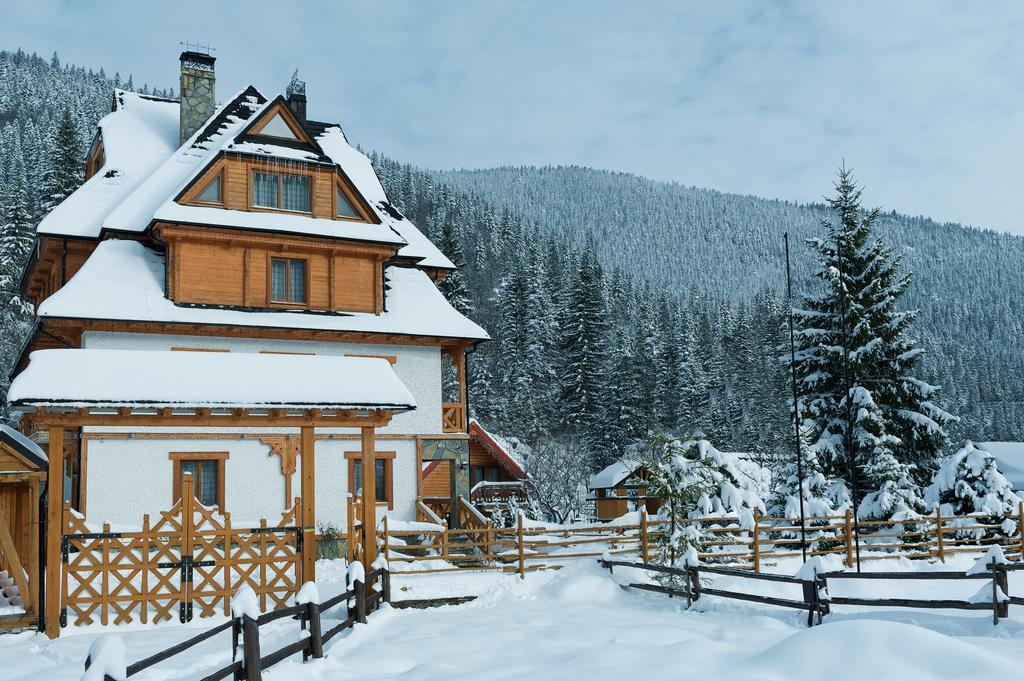 Tatariv Deluxe Hotel Екстериор снимка