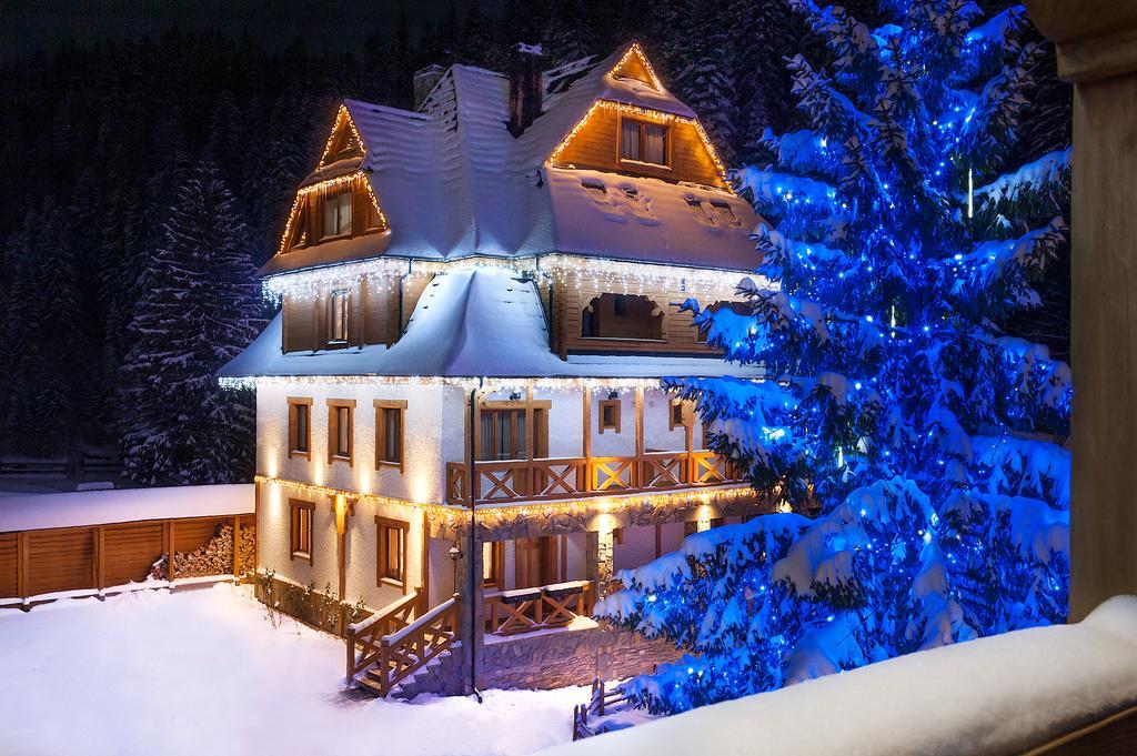 Tatariv Deluxe Hotel Екстериор снимка
